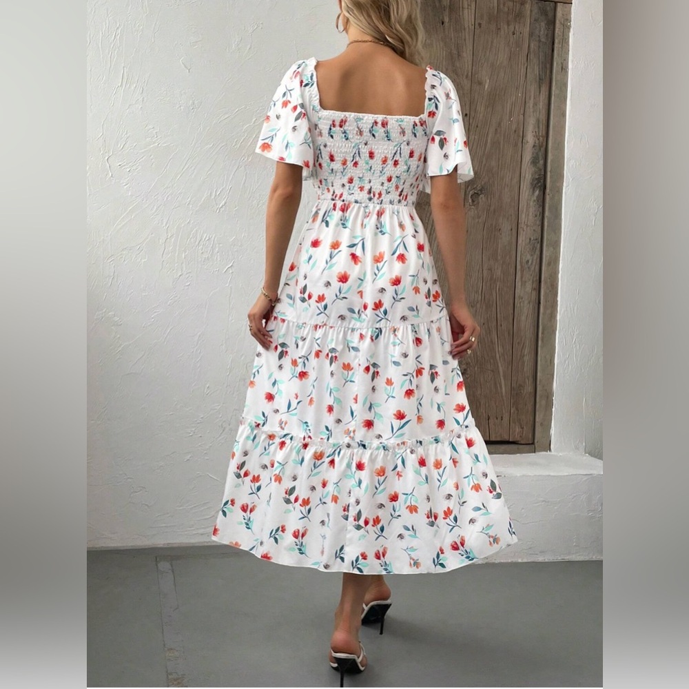 Boho Floral Print Square Neck Butterfly Sleeve Ruffle Hem Dress - Picture 3 of 9